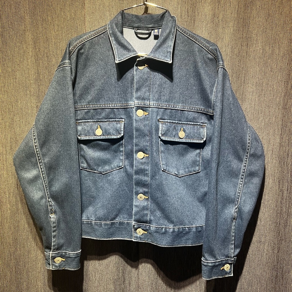 Uniqlo kids size 11/12 jeans jacket. Soft feel!